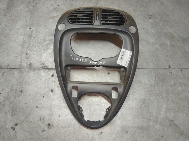 Консоль салона (кулисная часть) SEWD4C Citroen Xsara Picasso
