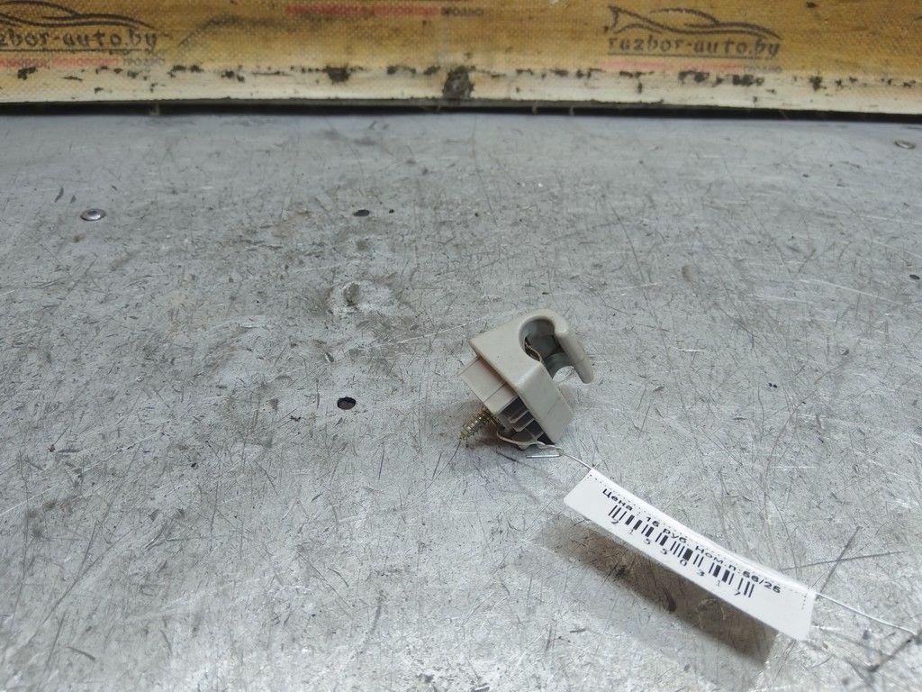 Крепление (крючок) солнцезащитного козырька W9YMDO Mercedes A W168 - Фото 1