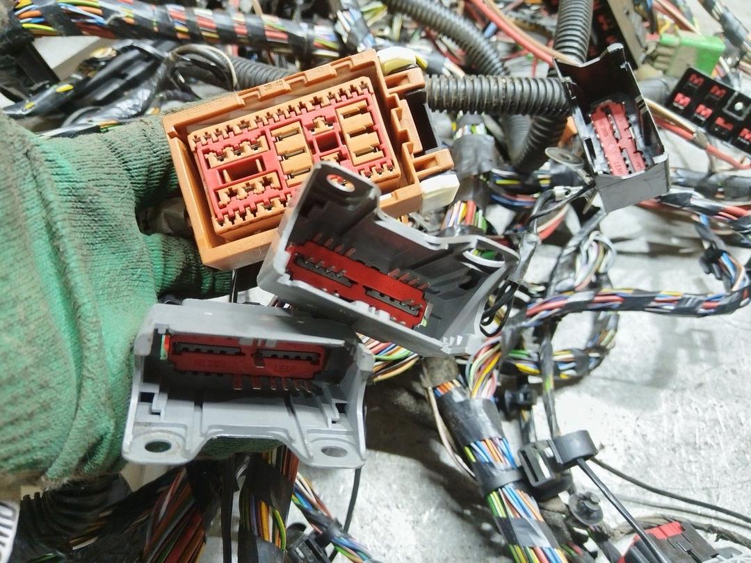 Проводка салона VJ4T18 Ford C-Max - Фото 4