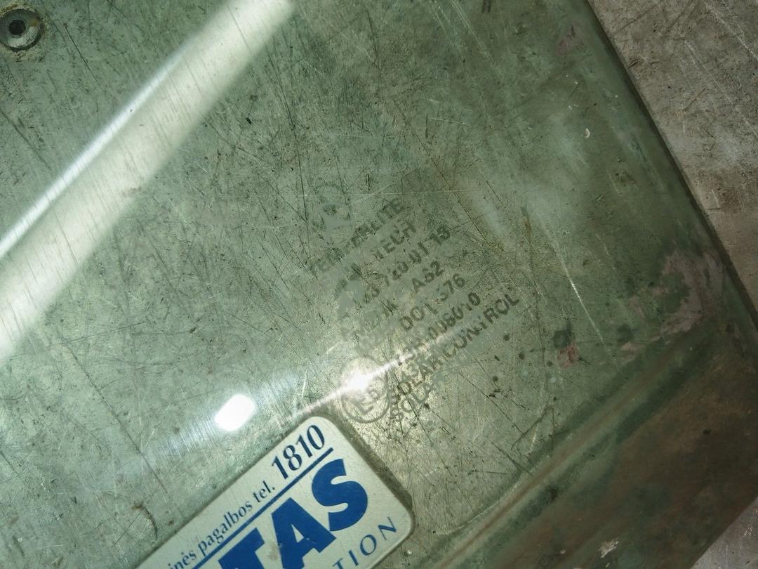 Стекло двери передней левой ZSECW6 Mercedes ML W163 купить