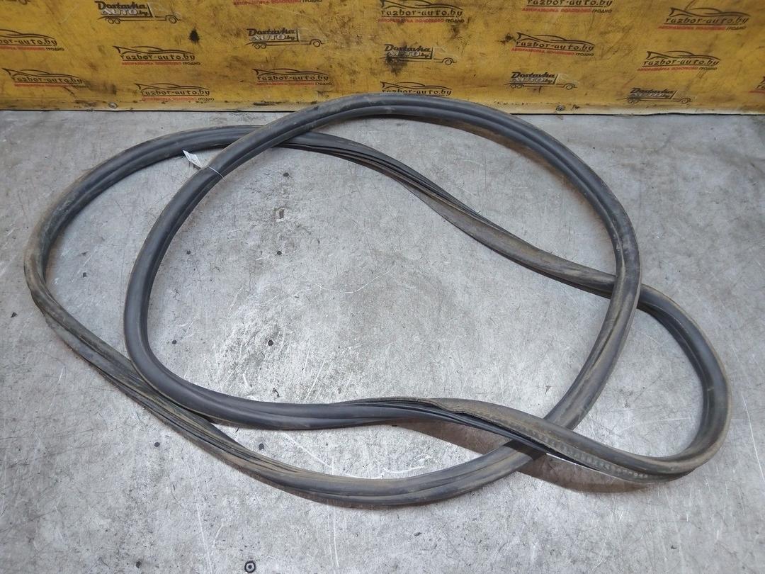 Уплотнитель багажника 5IXZYT Skoda Fabia купить в магазине запчастей бу