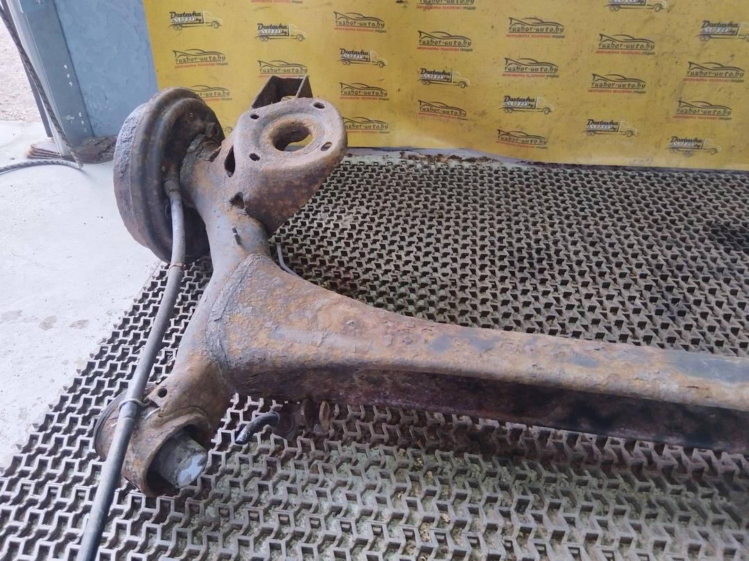 Балка подвески задняя H8Y44Y Volkswagen Polo undefined