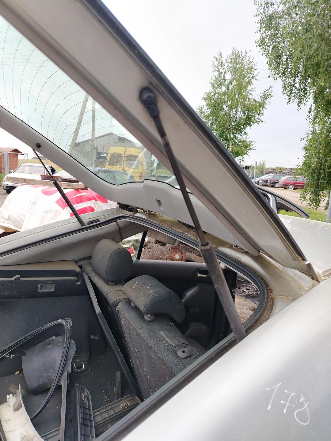 Амортизатор крышки багажника (3-5 двери) YYQFYS Toyota Avensis - Фото 1