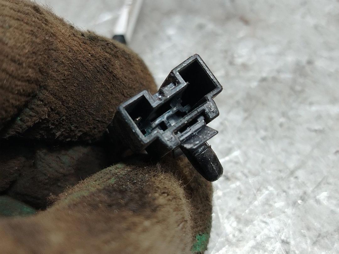 Замок багажника JG2ND8 Nissan Primera - Фото 2