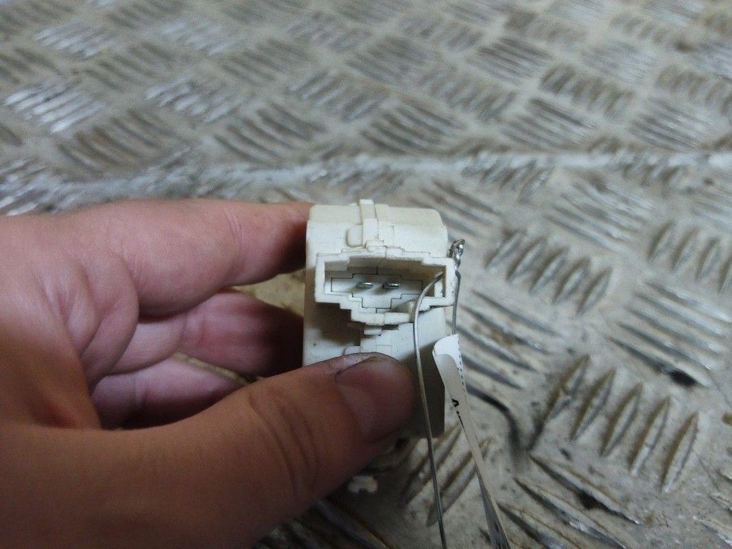 Активатор замка крышки топливного бака P88BJT Audi A6 - Фото 3