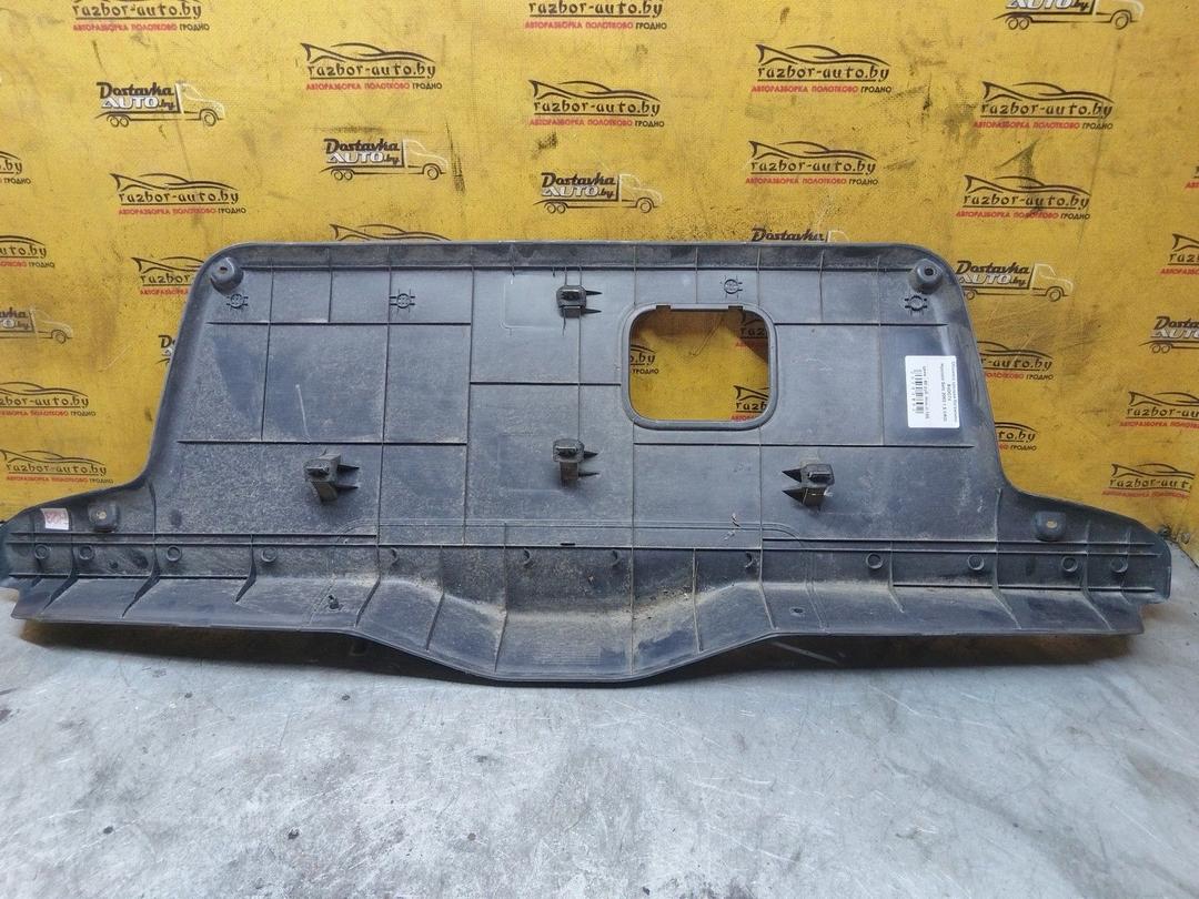 Обшивка крышки багажника R4DC74 Hyundai Getz купить на авторазборке
