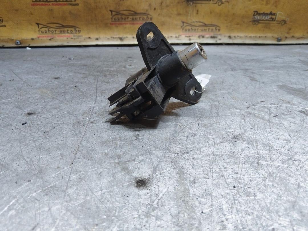 Кнопка открытия багажника UO1GND Opel Zafira купить в магазине запчастей бу