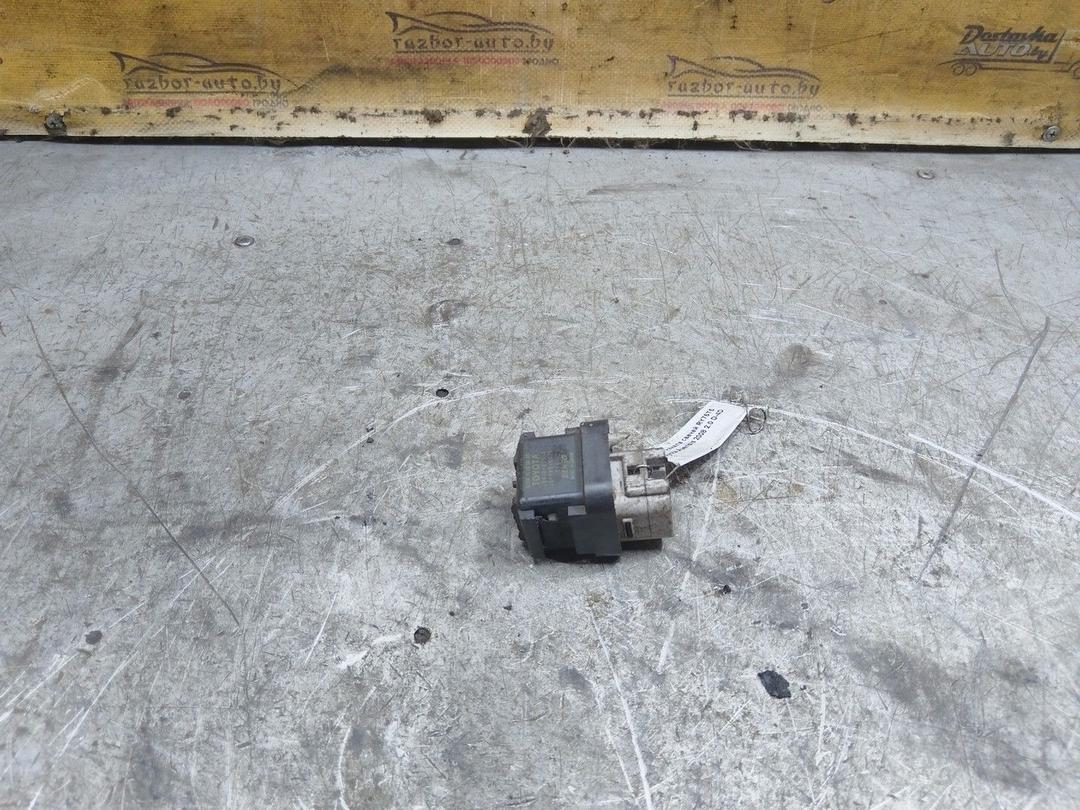 Реле накала свечей RY75T5 Toyota Avensis - Фото 1