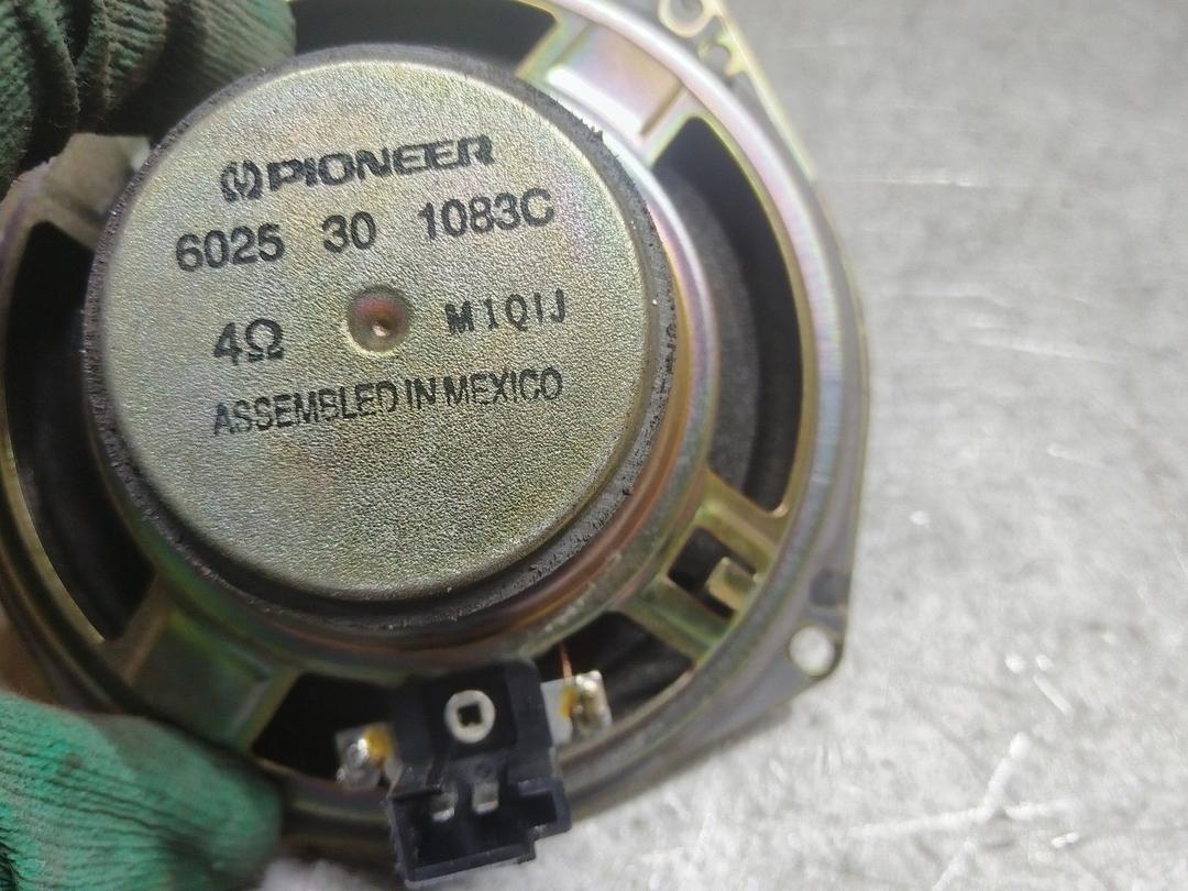 Динамик двери передней левой J84D4Z Renault Espace купить с доставкой