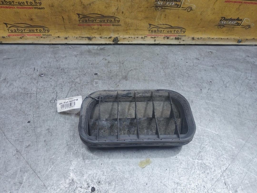 Решетка вентиляции кузова UW6HMU Volkswagen Passat