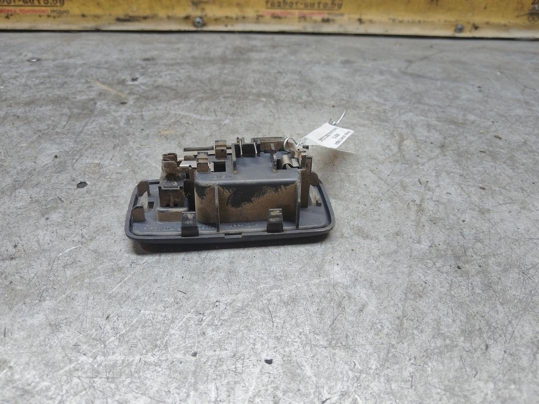 Фонарь салона (плафон) NM2Y13 Toyota Corolla купить