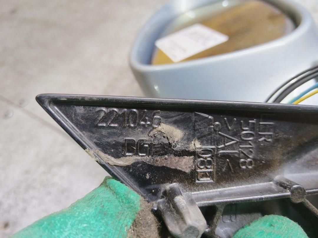 Зеркало наружное правое 5ZOUPW Peugeot 607 купить на авторазборке