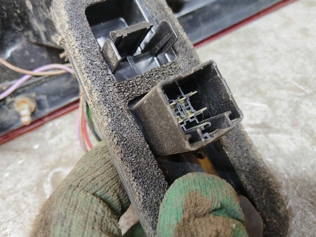 Фонарь задний левый OUA9W9 Ford Fiesta купить с доставкой. Огромный выбор запчастей и марок авто. У нас есть практически все.