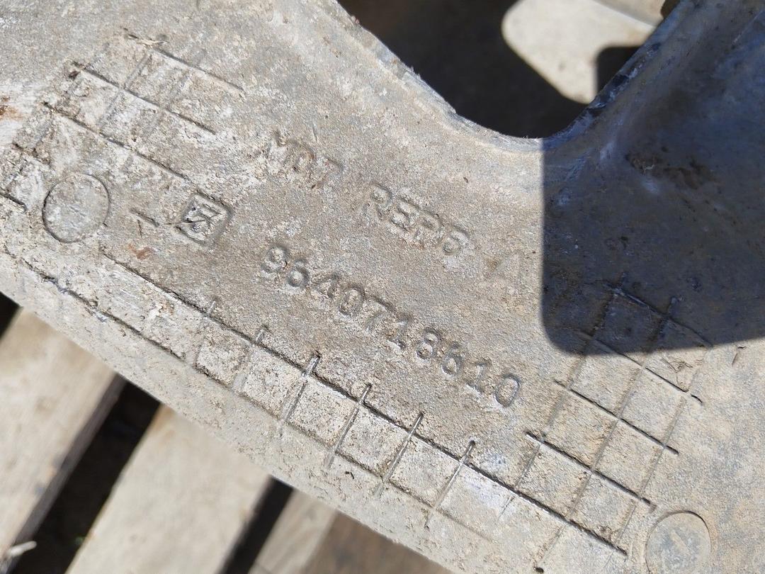 Балка подвески задняя NHIHK8 Peugeot 407 undefined