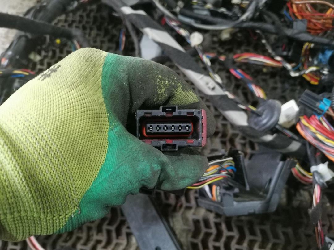 Проводка салона U4I0HE Opel Zafira - Фото 7
