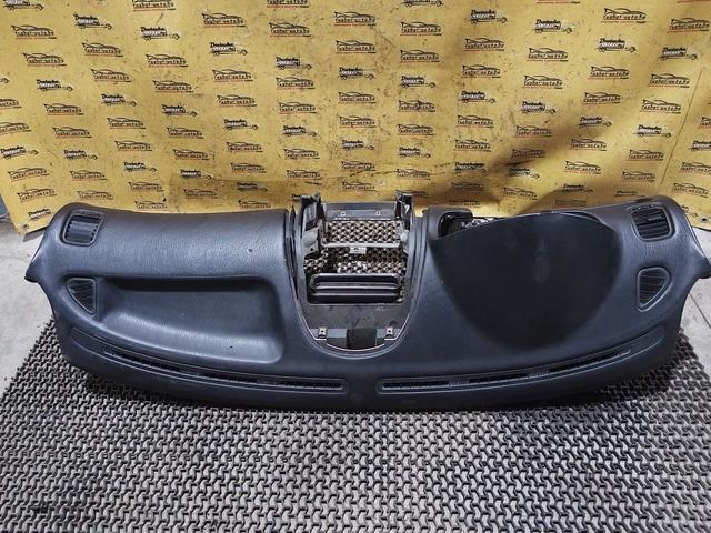 Панель передняя салона (торпедо) XF0MNO Mitsubishi Carisma undefined