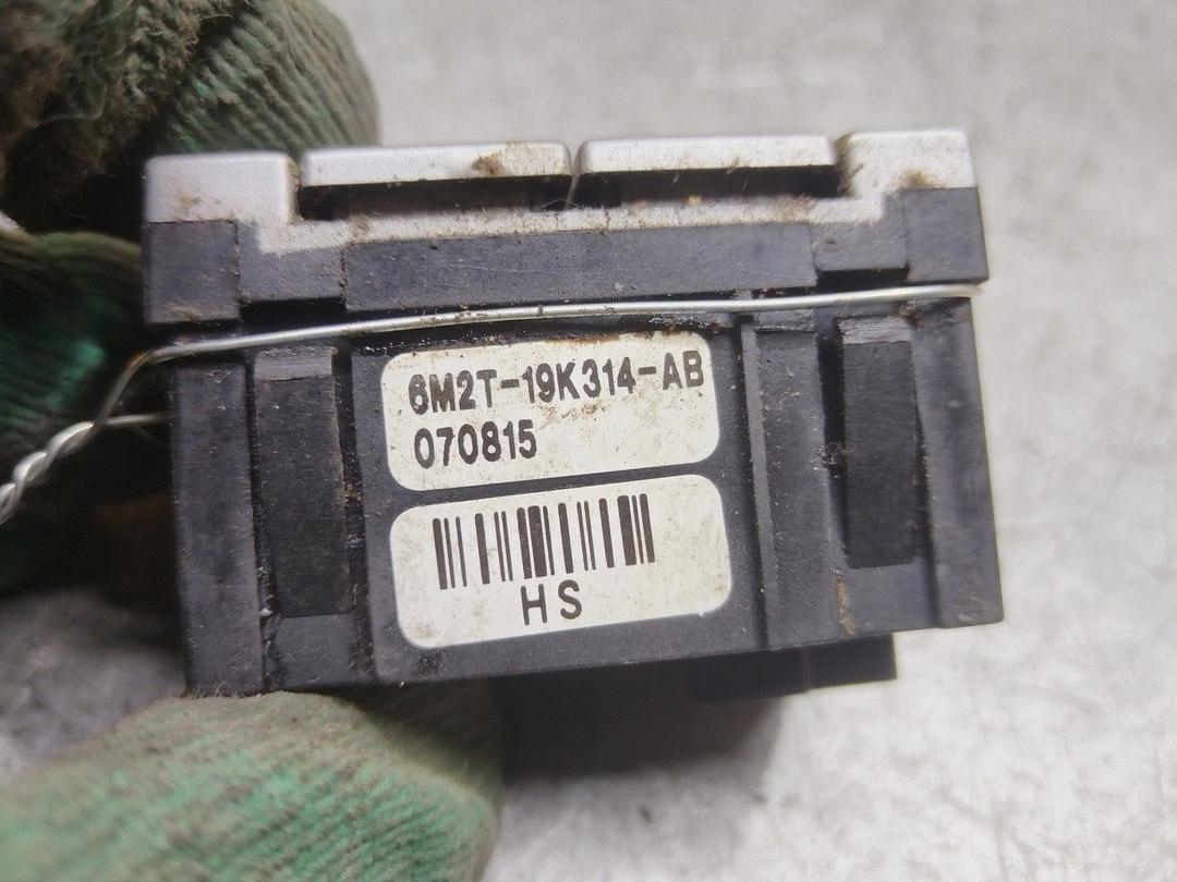 Кнопка подогрева сидений NO6B8N Ford Mondeo купить в магазине запчастей бу