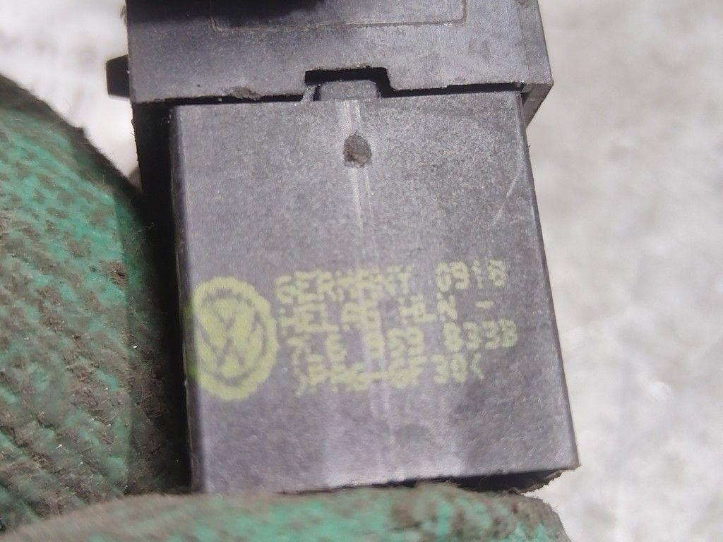 Кнопка открытия лючка топливного бака 0ACK9Z Volkswagen Jetta - Фото 5