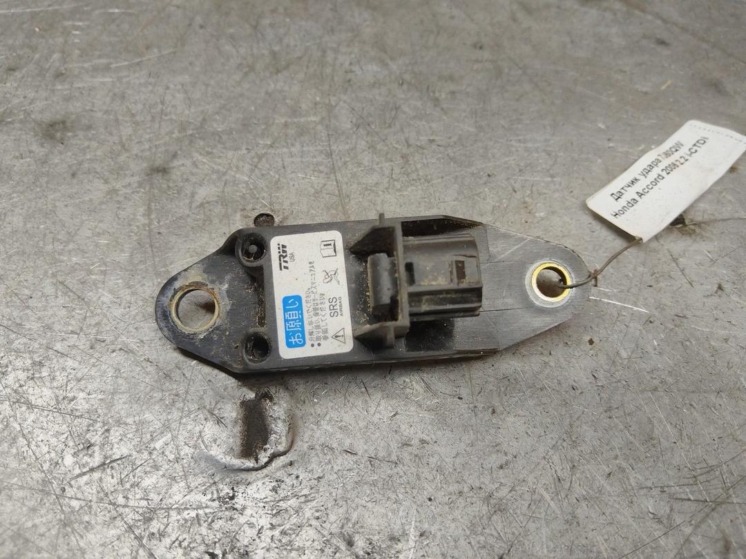 Датчик удара 7J60QW Honda Accord купить на авторазборке