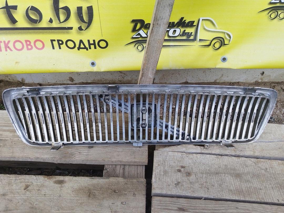 Решетка капота QE0P8V Volvo V70 - Фото 2