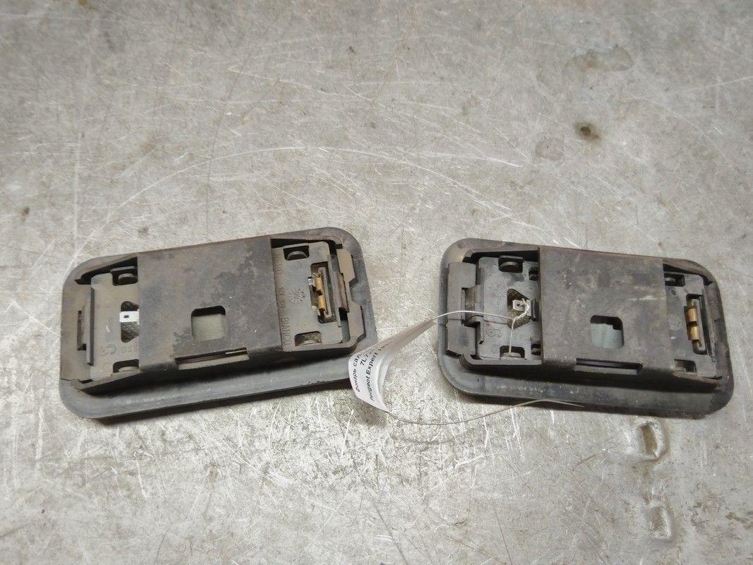 Фонарь салона (плафон) 7L7262 Peugeot Expert купить