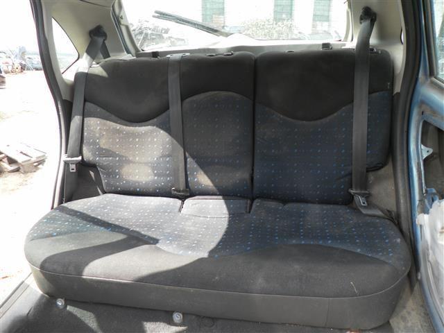 Сиденье заднее D4D733 Citroen C3 купить