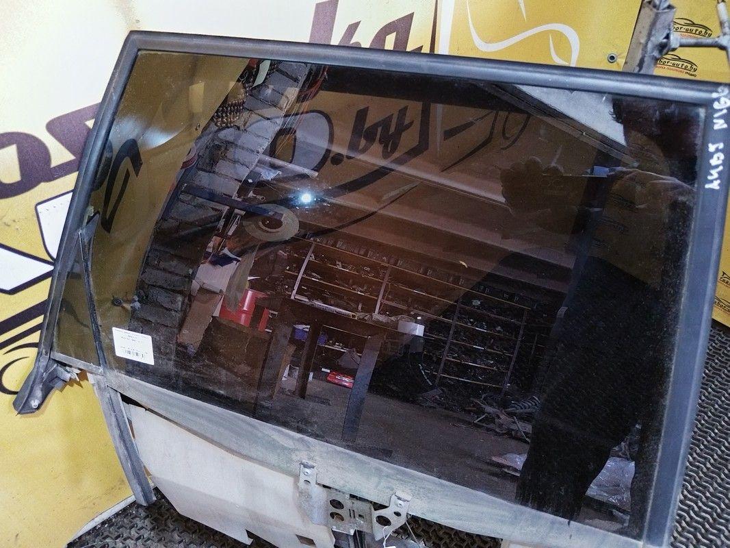 Стекло двери задней правой M8BXJ5 Audi A4 - Фото 2