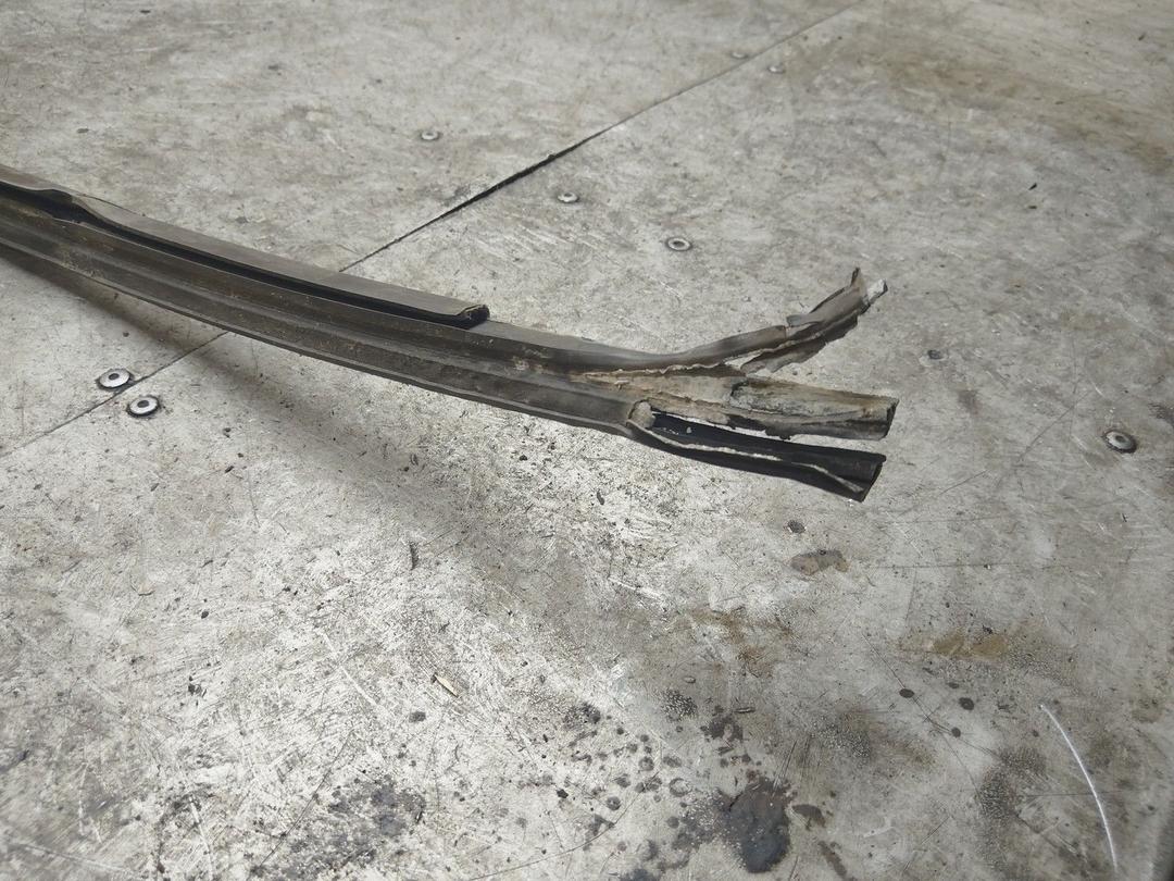 Рамка двери передней правой Z94J8Q Volkswagen Sharan купить