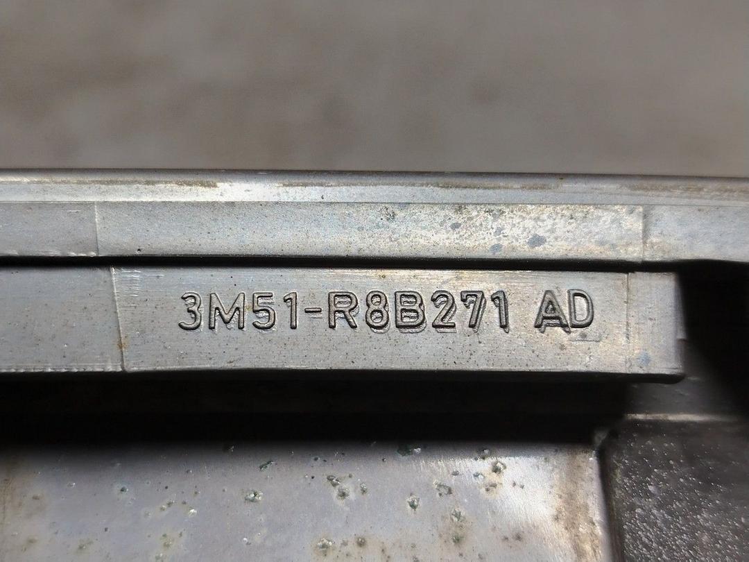 Решетка радиатора H65XHX Ford C-Max - Фото 6