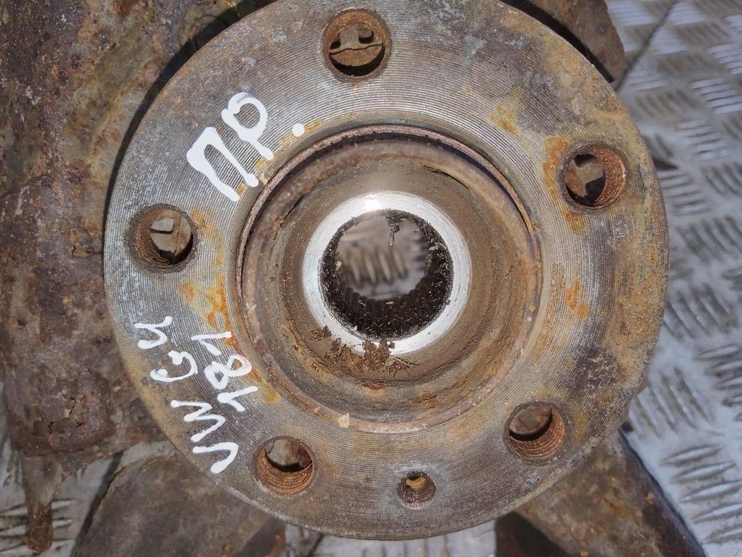 Кулак поворотный правый VMT60R Volkswagen Golf купить