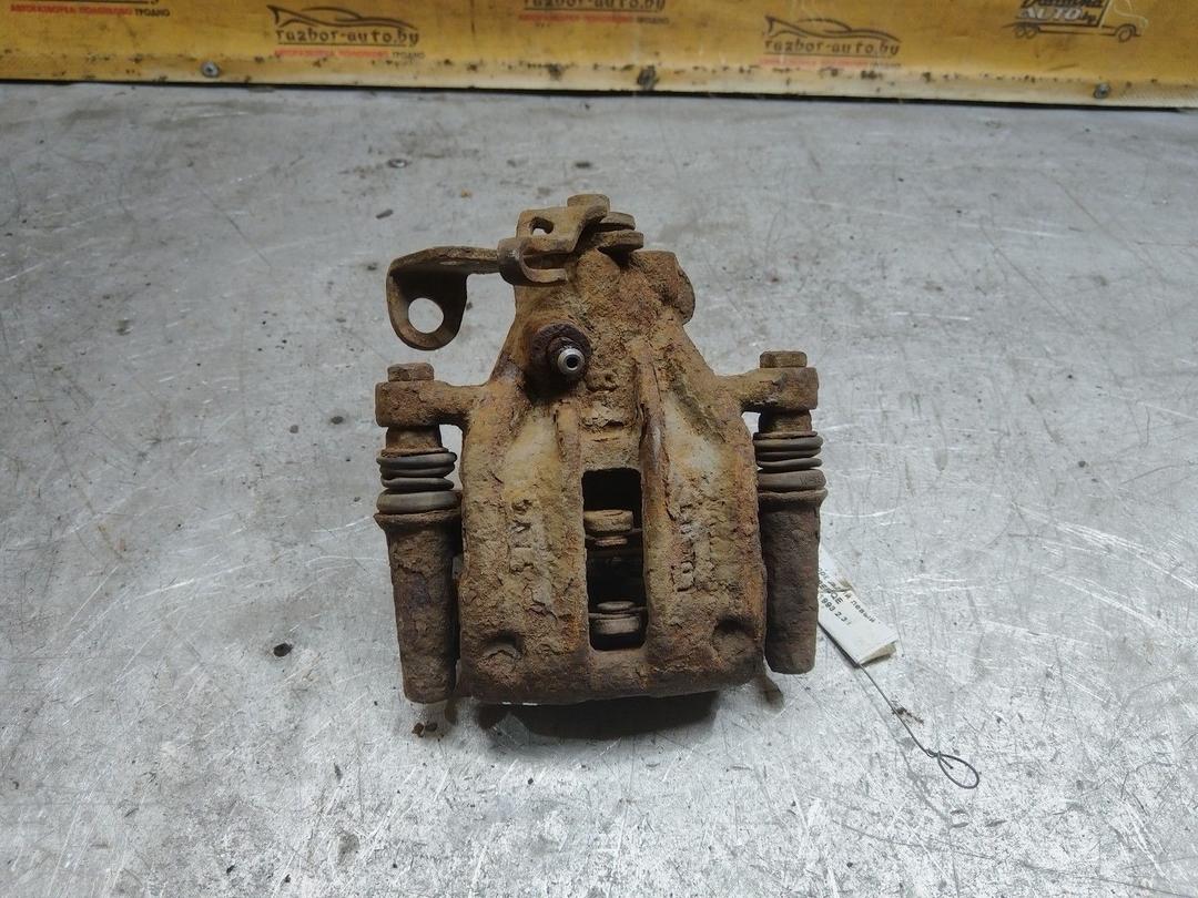 Суппорт задний левый PEE3QE Audi 100