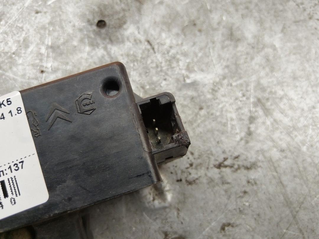 Замок багажника YRJOK5 Citroen Xsara Picasso купить с доставкой