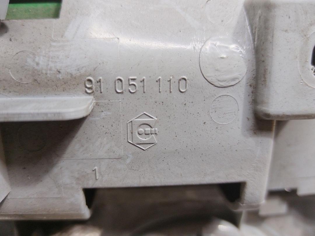 Фонарь салона (плафон) BWSZA0 Renault Laguna купить в магазине запчастей бу