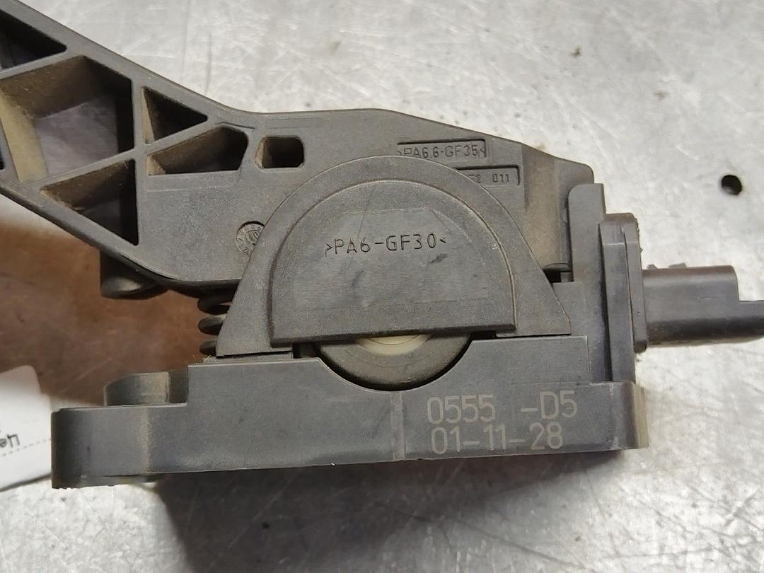 Педаль газа G1G8OL Peugeot 307 купить на авторазборке