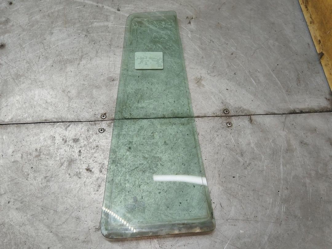 Стекло двери задней левой QD2MQ3 Volkswagen Golf - Фото 3