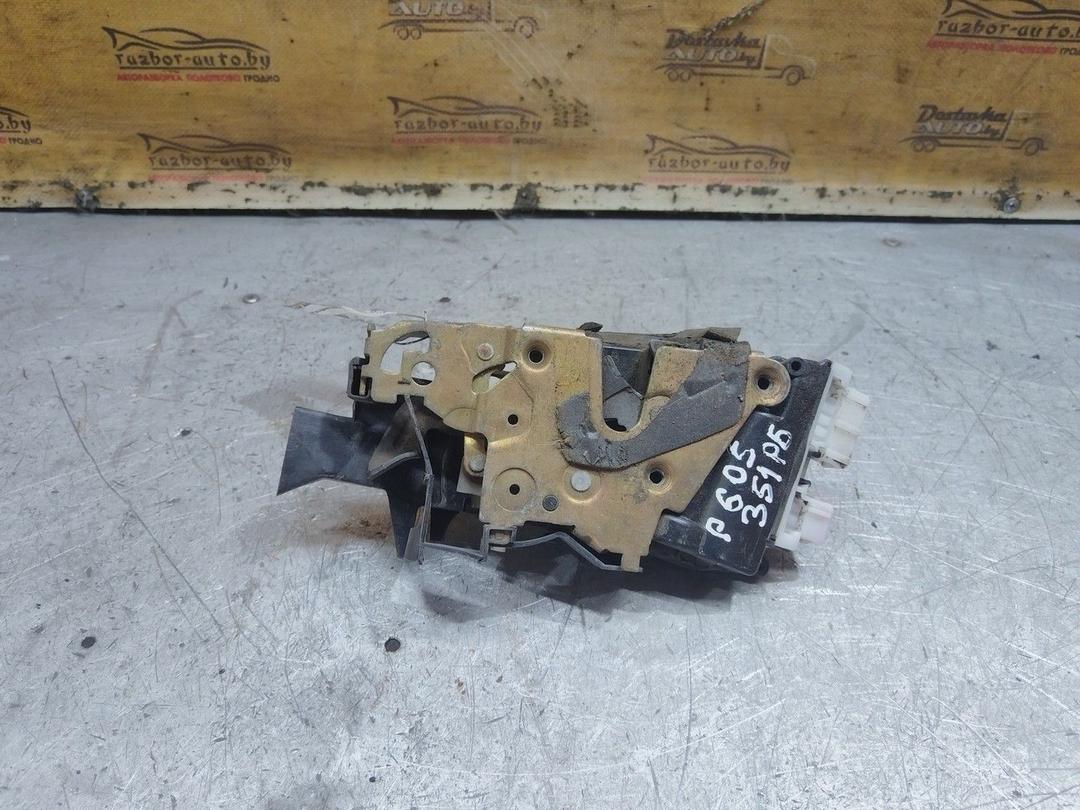 Замок двери передней левой RF77U7 Peugeot 605 - Фото 1