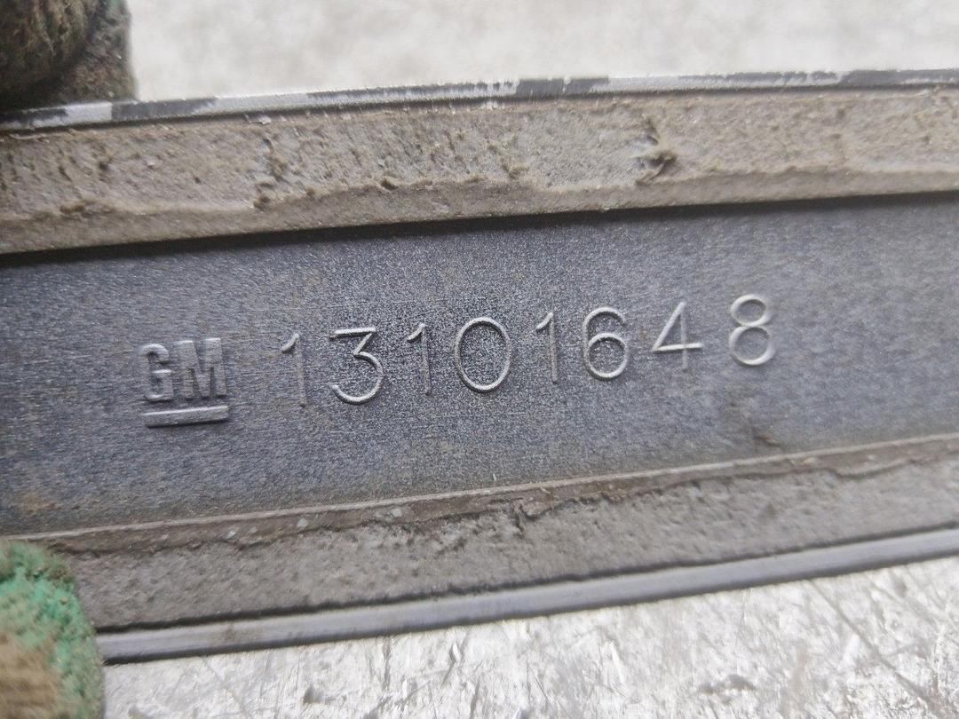 Молдинг двери передней левой YE4QS2 Opel Vectra купить в магазине запчастей бу