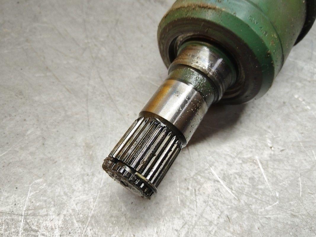 Полуось передняя левая (приводной вал, ШРУС) 0I16KY Mazda Premacy купить в магазине запчастей бу