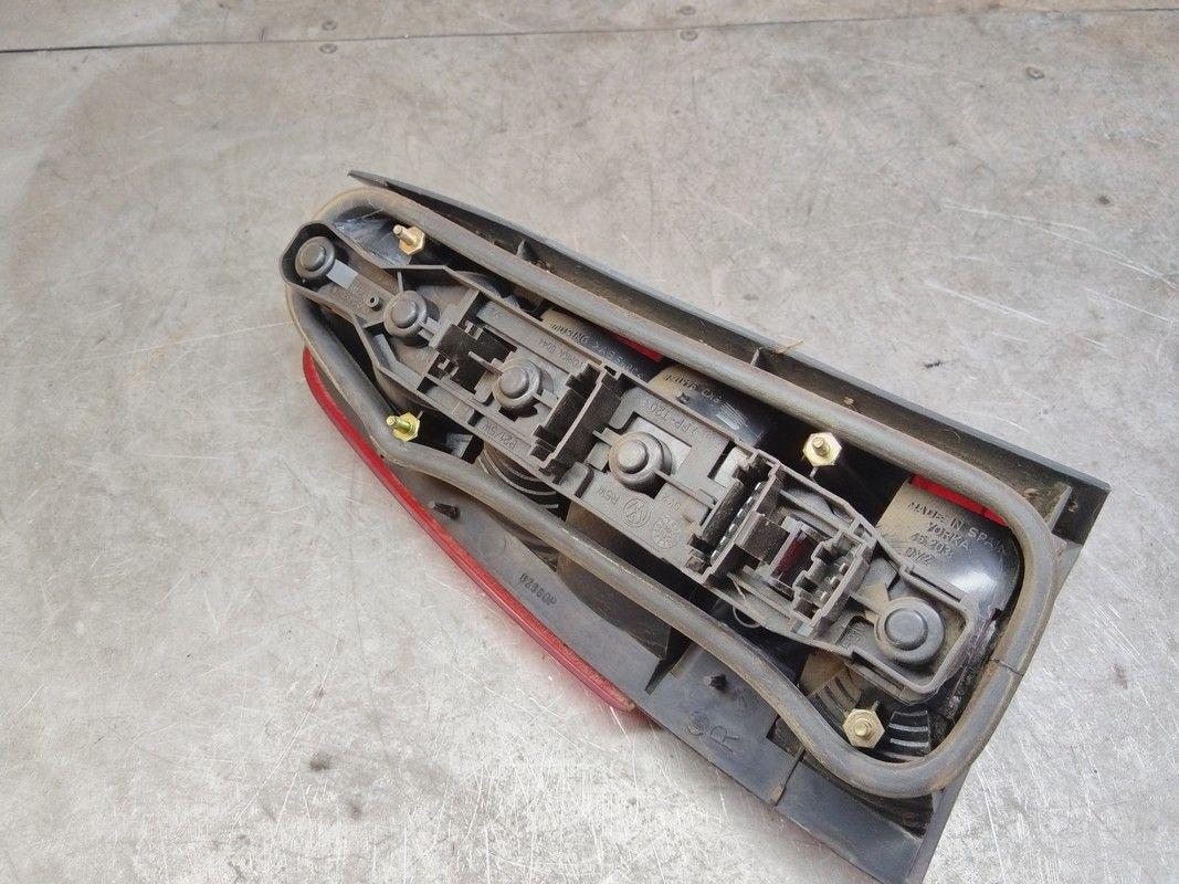 Фонарь задний правый KH3MQT Seat Cordoba купить с доставкой