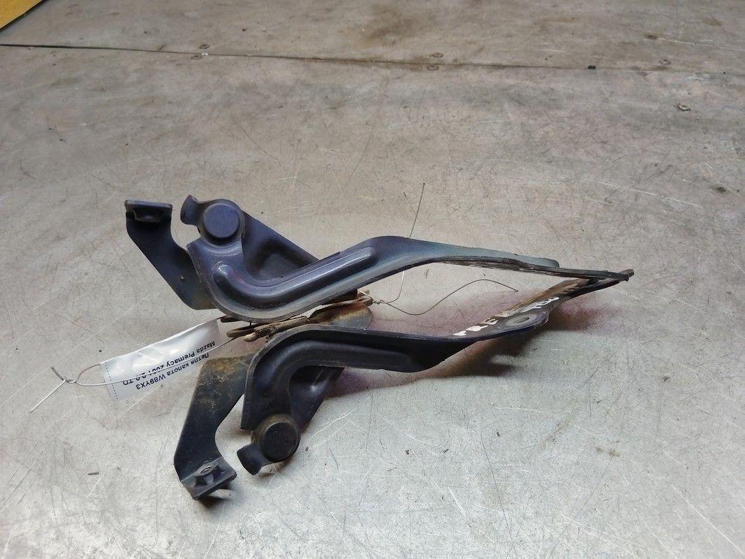 Петля капота W89YX3 Mazda Premacy купить в магазине запчастей бу