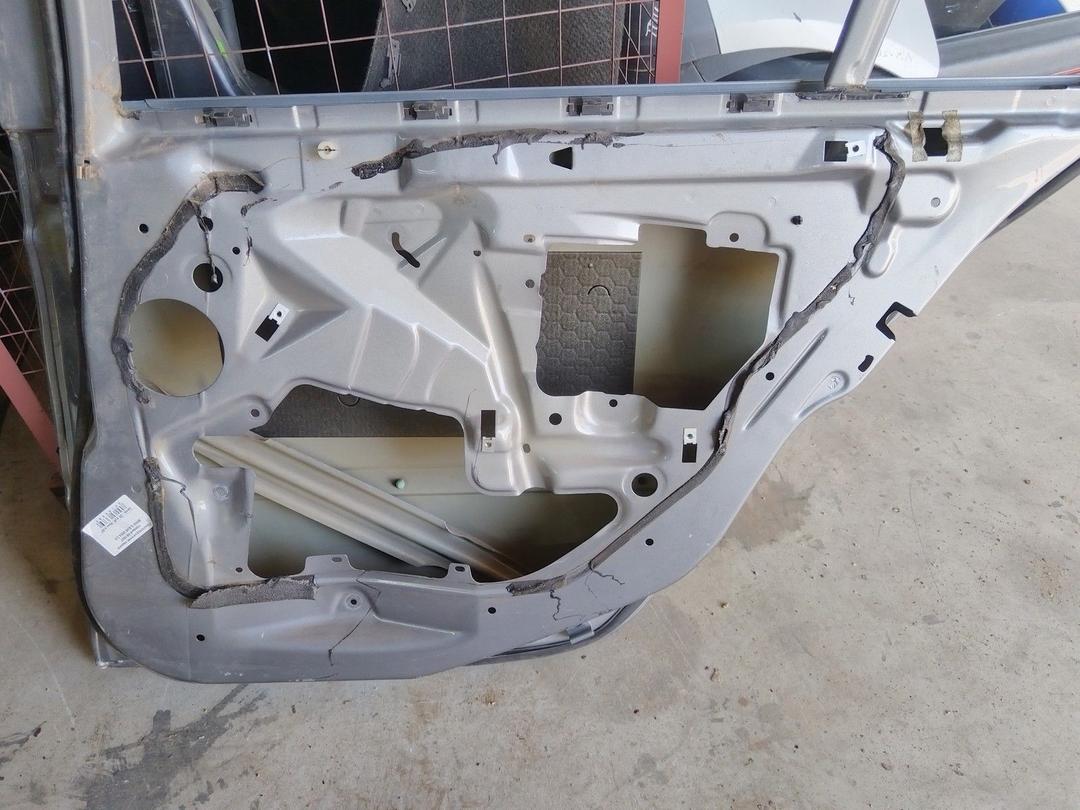 Дверь задняя левая A011H3 Peugeot 307 undefined