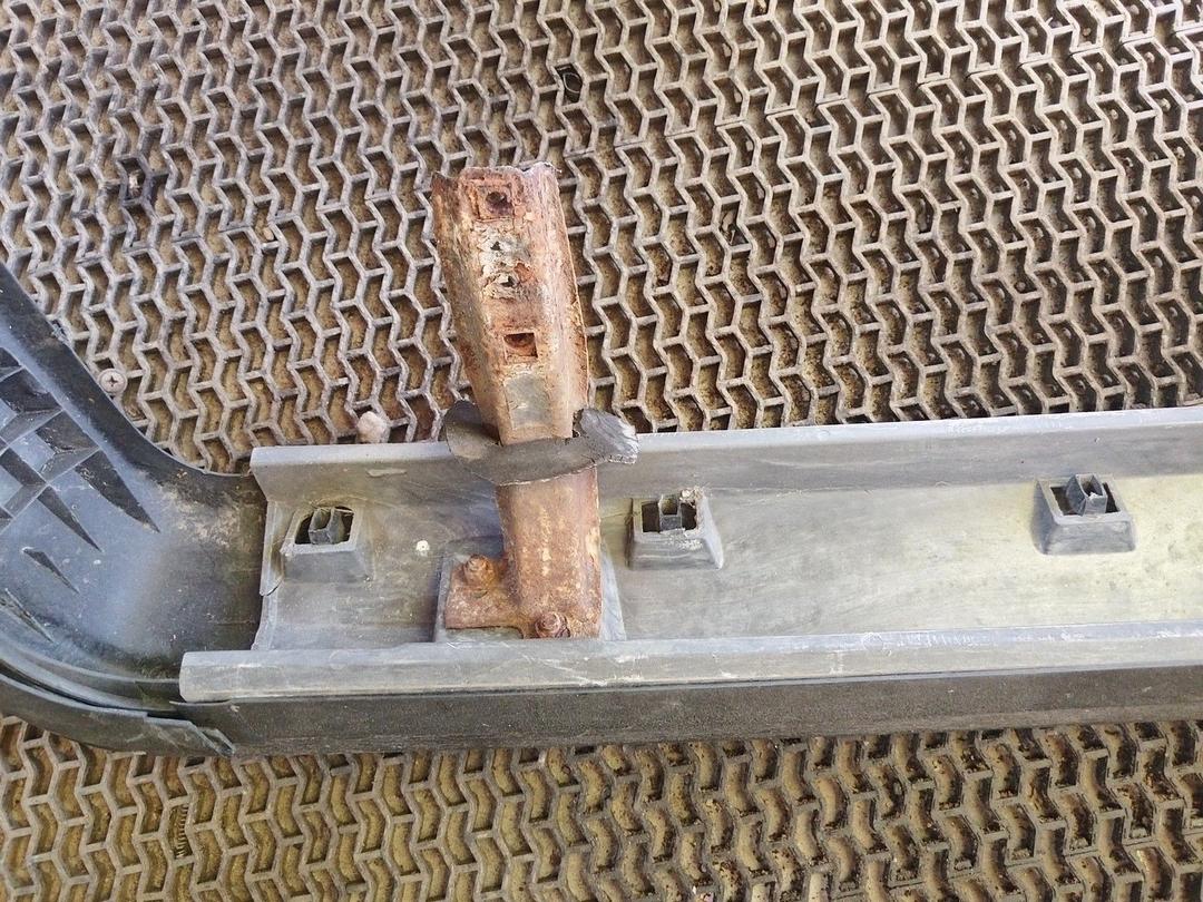 Бампер задний NYR24V Audi 100 - Фото 13