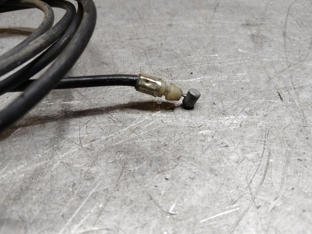 Трос капота W0JN97 Daewoo Nubira купить в магазине запчастей бу