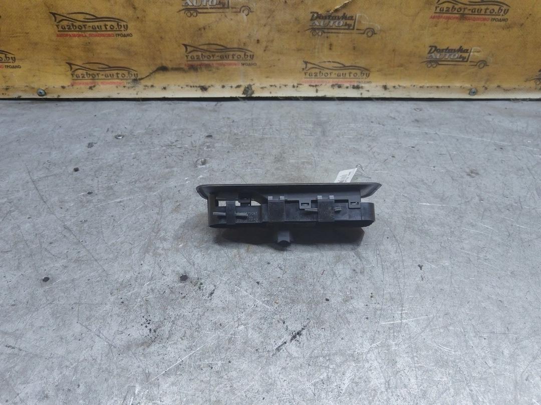 Кнопка стеклоподъемника переднего правого 97POG8 Citroen C8 купить с доставкой