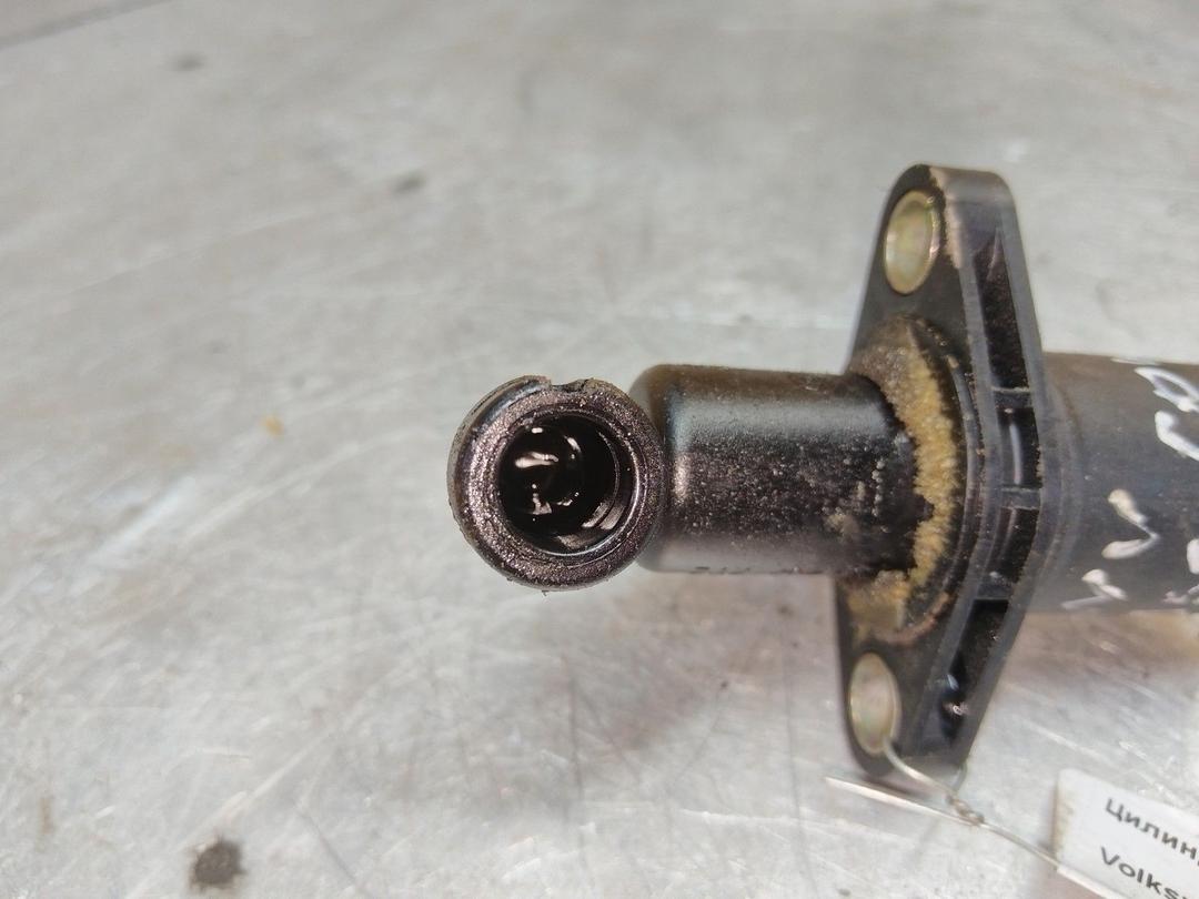 Цилиндр сцепления главный TBFH6O Volkswagen Golf - Фото 2