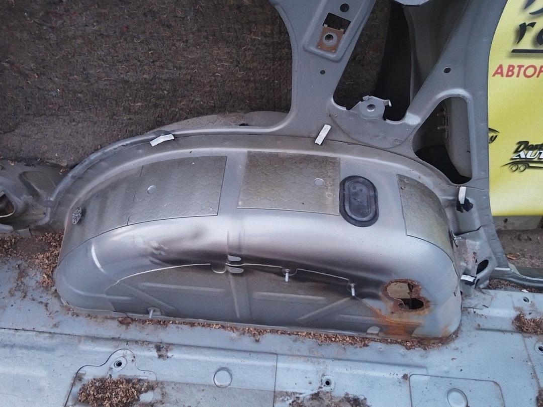 Крыло заднее левое 19TN1B Ford Galaxy undefined