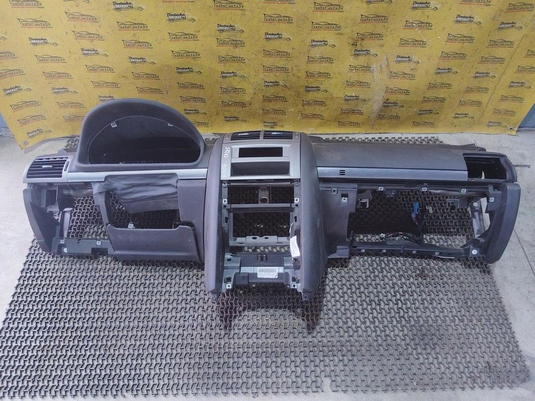 Панель передняя салона (торпедо) JNZM79 Peugeot 407 купить