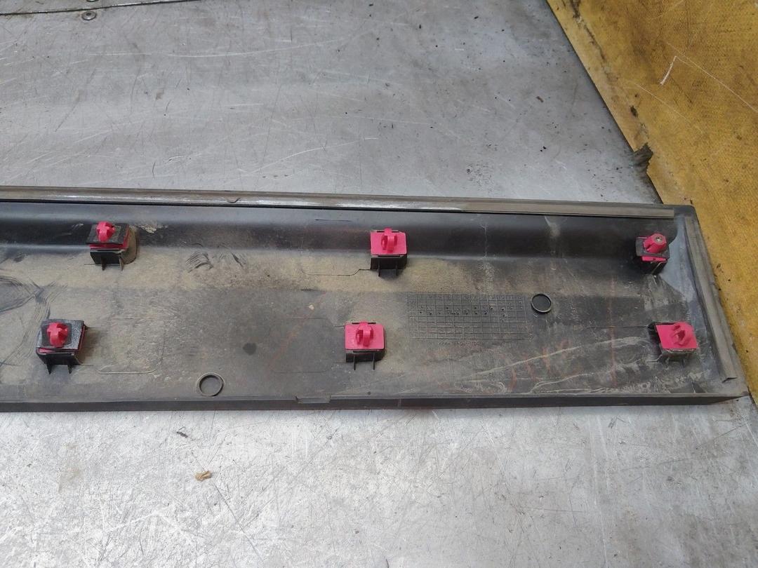 Молдинг двери задней левой WOIJPR Kia Sorento - Фото 4