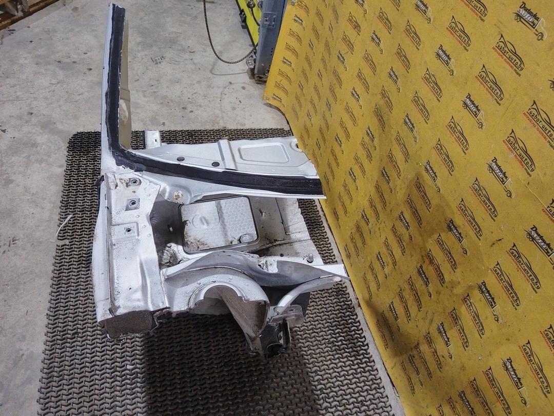 Стойка кузовная передняя правая DISS1J Volkswagen Golf - Фото 7