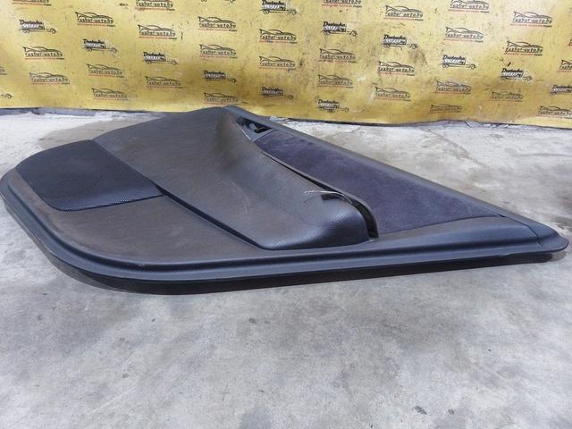 Обшивка двери задней правой (дверная карта) Y6U92B Toyota Corolla купить на авторазборке